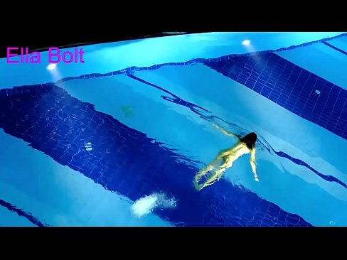 ❤️ Ich kann nicht aufhören zuzusehen, junge Blondine beim Nacktschwimmen im Pool des ELLA BOLT Resorts erwischt ️❌ Porno fb bei de.assistirhentai.ru