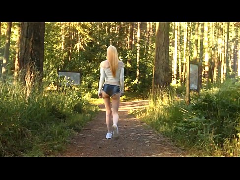 ❤️ Schöne Frau bewegt sich langsam, nicht nackt Video ️❌ Porno fb bei de.assistirhentai.ru